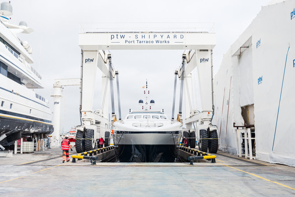 Top 10 Most Common Replaced Parts During Yacht Refit: Be the First to Know Them